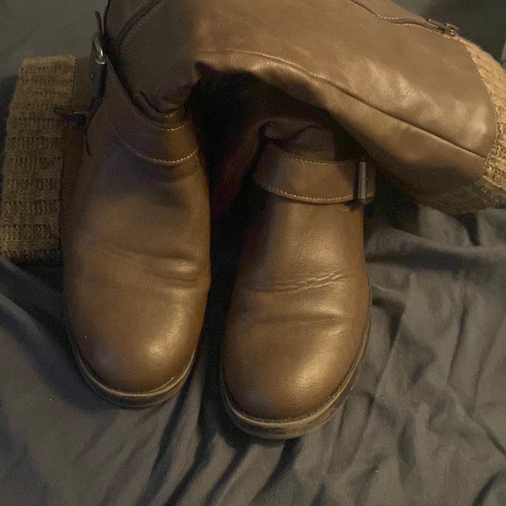 Brown boots